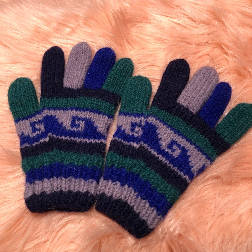Nepal men gloves